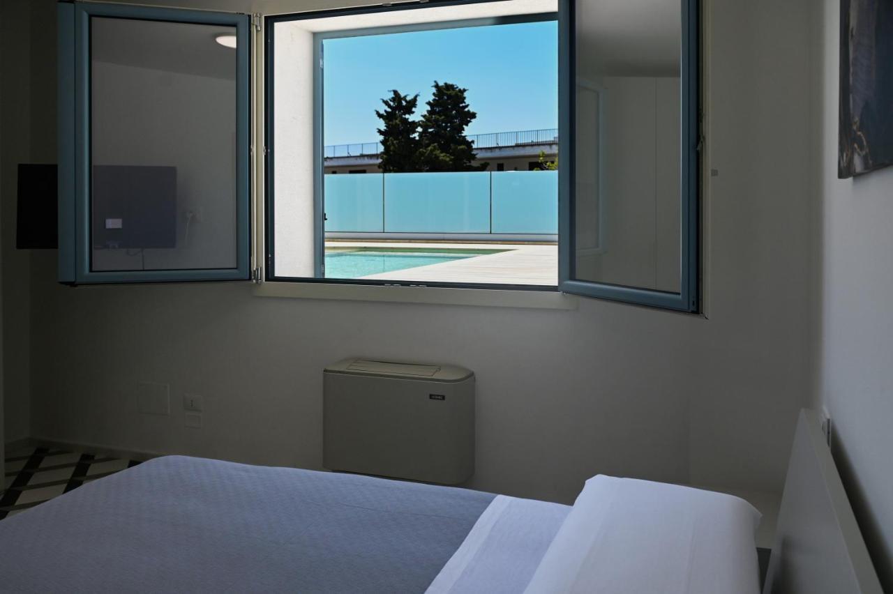 Perle Marine Suite Apartments Castro  Экстерьер фото