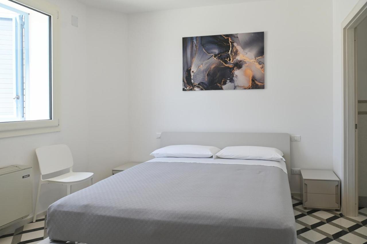 Perle Marine Suite Apartments Castro  Экстерьер фото
